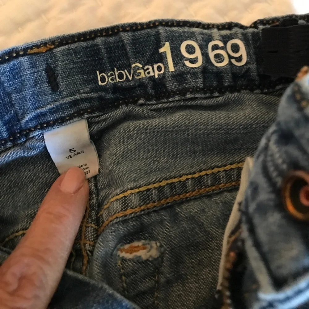 3/$20 BabyGap 1969 -  5 Years (Three Pair Bundle) - Picture 7 of 7